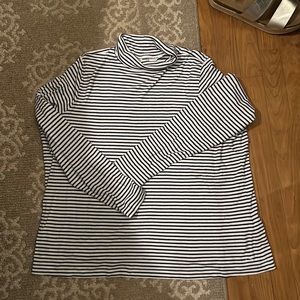 Women’s vineyard vines stripped turtle neck